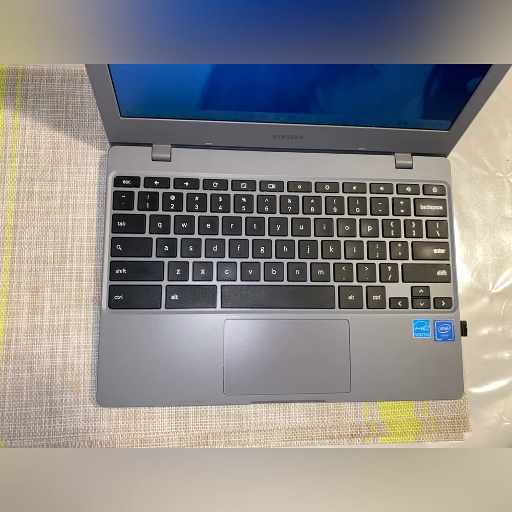 Samsung Silver Chromebook